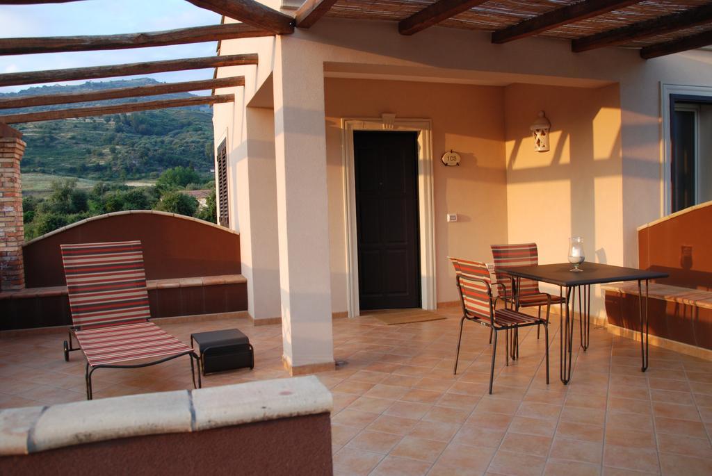 Alcantara Resort Di Charme Adults Only Gaggi المظهر الخارجي الصورة